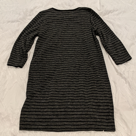 Dress - Picture 4 of 4